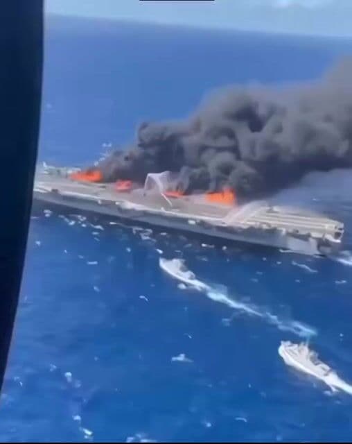 Abd’nin savaş gemisi,İran’ın füzeleriyle vuruldu!💪Ağır şekilde hasar gören,USS Abraham Lincoln Gemisi!Abd’ye Geri döndü! pic.twitter.com/qIDXaOxgwO